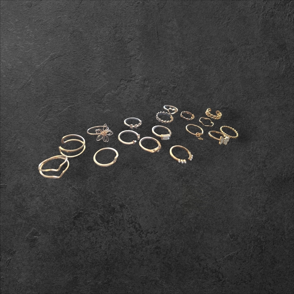Elegant Gold and Silver Ring Set - Picture 1 of 7